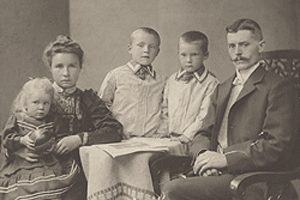 Karl Wilhelm Plöger mit Familie